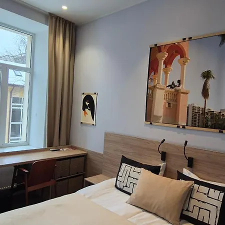 Private Double In Building Apartman