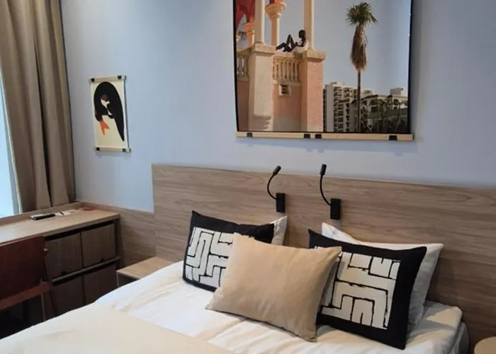 Private Double In Building Διαμέρισμα